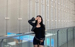 荷兰女人裸体性做爰